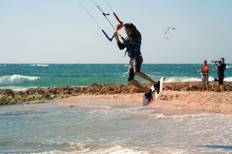 Kitesurfing in Tel Aviv: Conquering the waves of the Mediterranean Sea 1 ASB04207